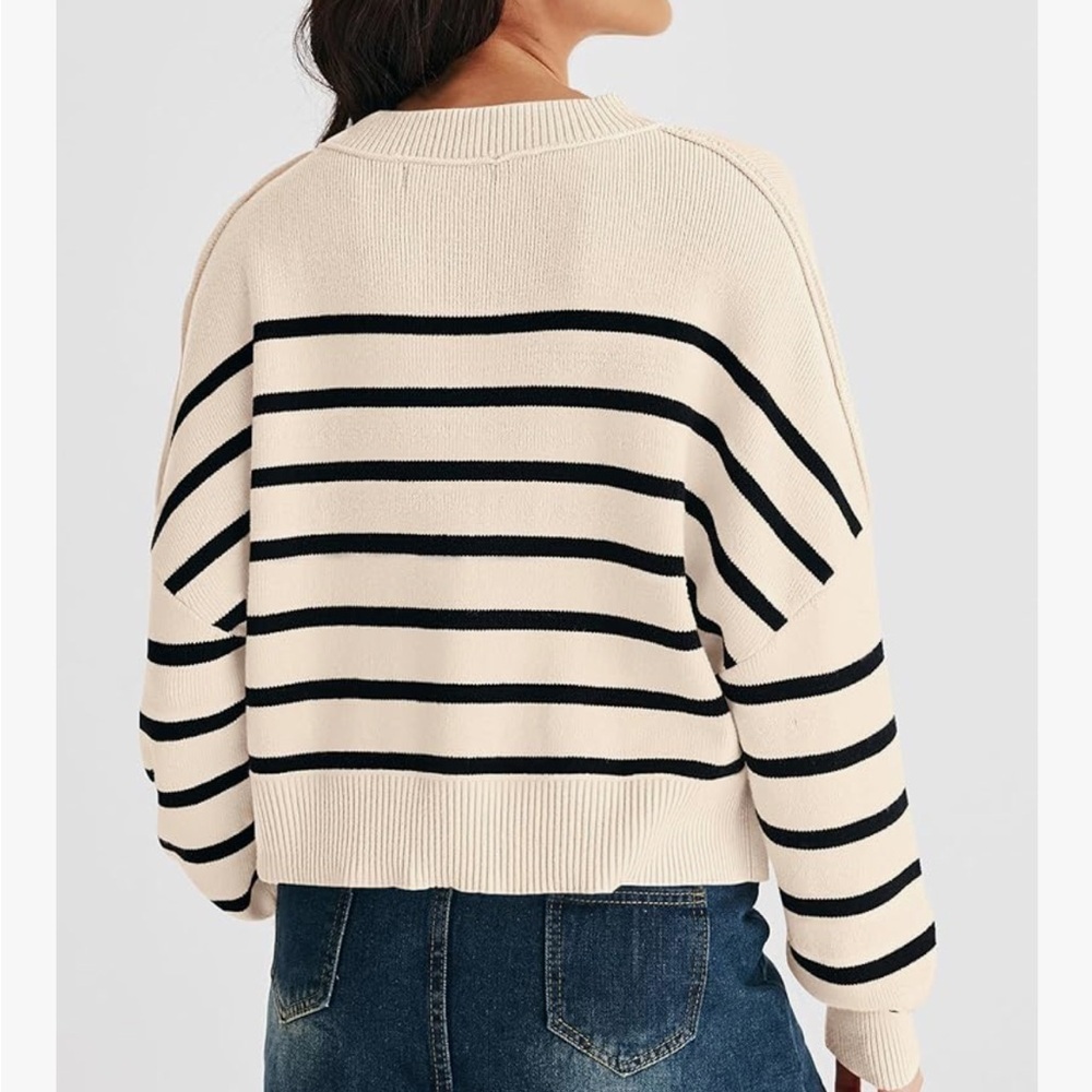 Merokeety Striped Cropped Sweater Cream Black Ribbed Knit Crew Neck NWOT - Picture 2 of 6